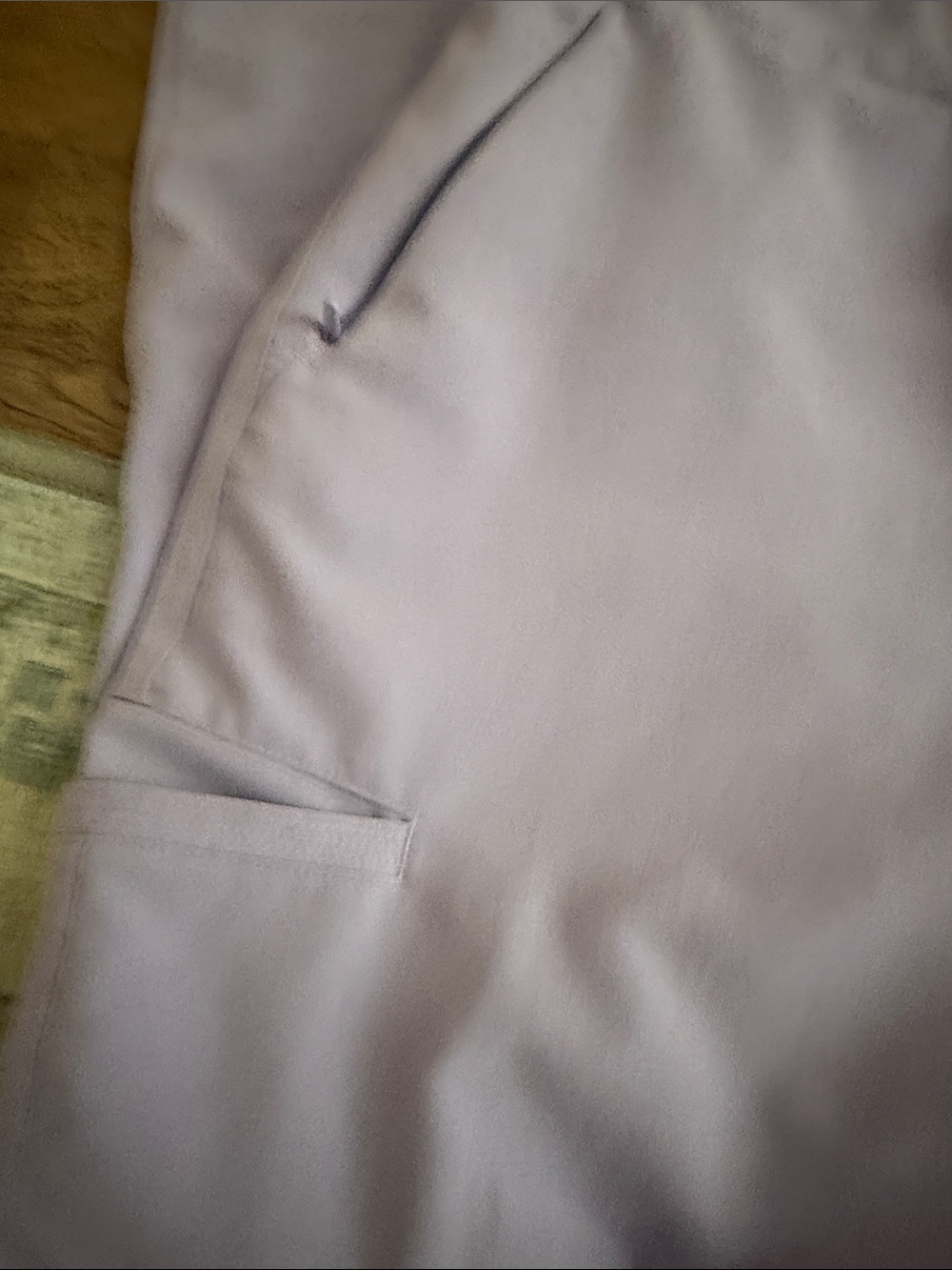 Figs Lavender Women's Scrub Top & pants Set medium - Picture 9 of 12